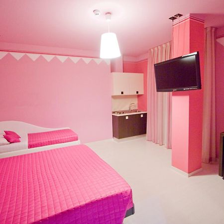 Hotel Leonardo تْشيزيناتيكو المظهر الخارجي الصورة