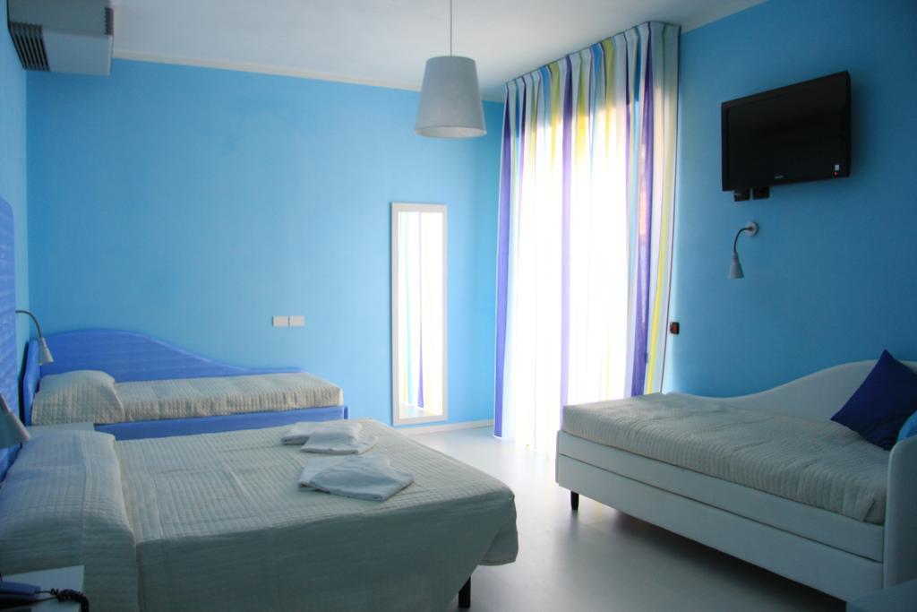 Hotel Leonardo تْشيزيناتيكو المظهر الخارجي الصورة