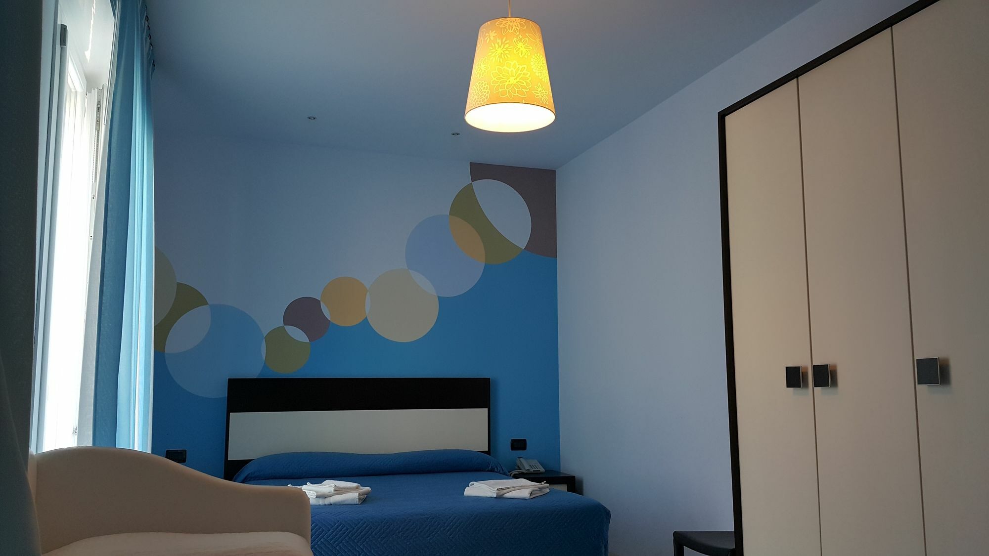 Hotel Leonardo تْشيزيناتيكو المظهر الخارجي الصورة